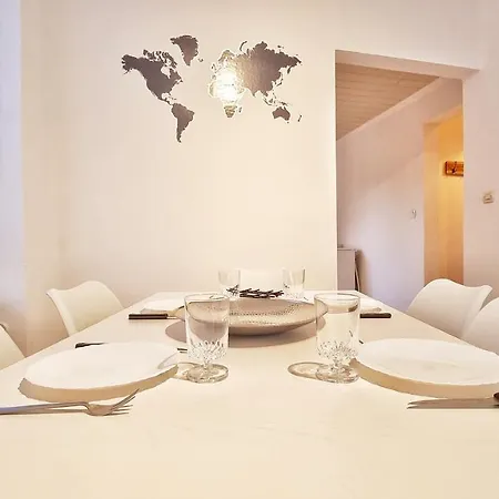 Apartament ✩ L'etoile ✩ 6 Personnes ✩ Musee Auto ✩ Rbnb ✩