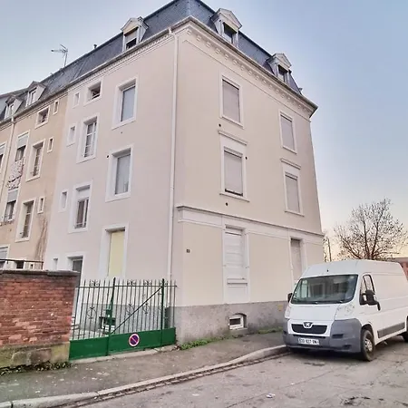 Apartament ✩ L'etoile ✩ 6 Personnes ✩ Musee Auto ✩ Rbnb ✩ *