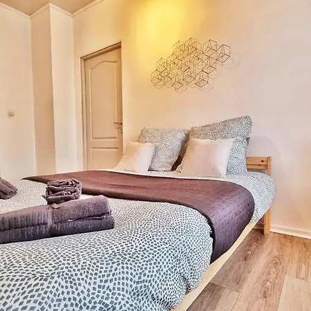 ✩ L'etoile ✩ 6 Personnes ✩ Musee Auto ✩ Rbnb ✩ Apartment *